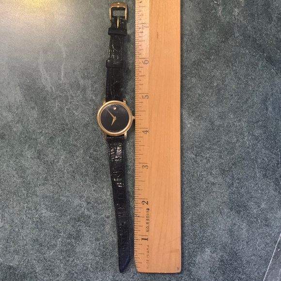 MOVADO MUSEUM CLASSIC LADIES WATCH - Picture 2 of 8